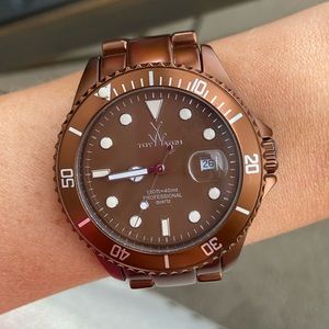 Brown ToyWatch